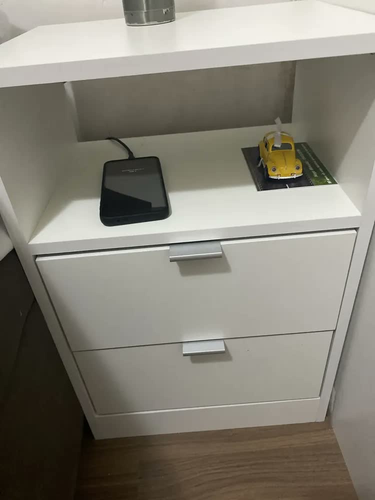 foto de Mesa De Cabeceira 40cm Branca com 1 Nicho e 2 Gavetas Para Lateral de Cama e Escritório