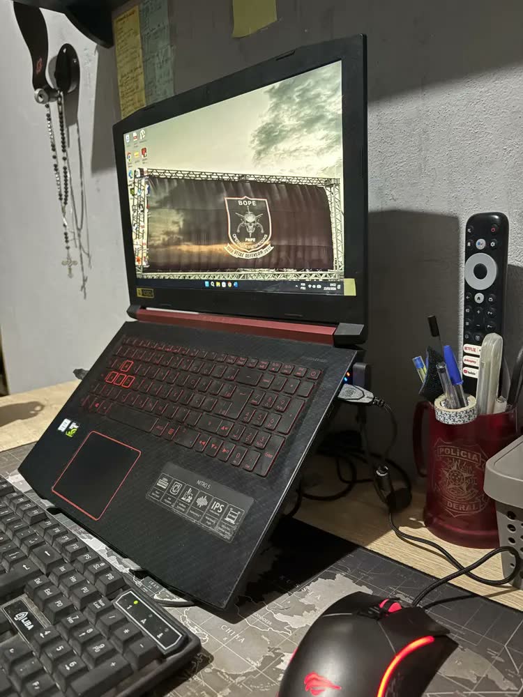 foto de Suporte Dobrável Portátil Notebook 11-17