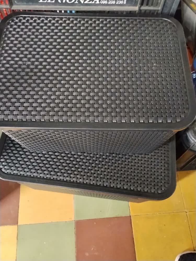 foto de Caixa Organizadora Rattan Preta Com Tampa 20L Arqplast 25598