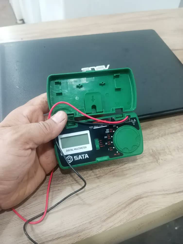 foto de Multímetro Digital De Bolso DY03001 - Sata
