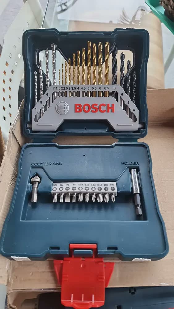 foto de Furadeira De Impacto Bosch Gsb 450 Re 3/8 Pol 450w + Kit de Pontas e Brocas BOSCH X-Line 33 pçs