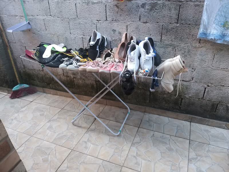 foto de Varal De Chão Com Abas Dobrável Reforçado Retrátil Grande