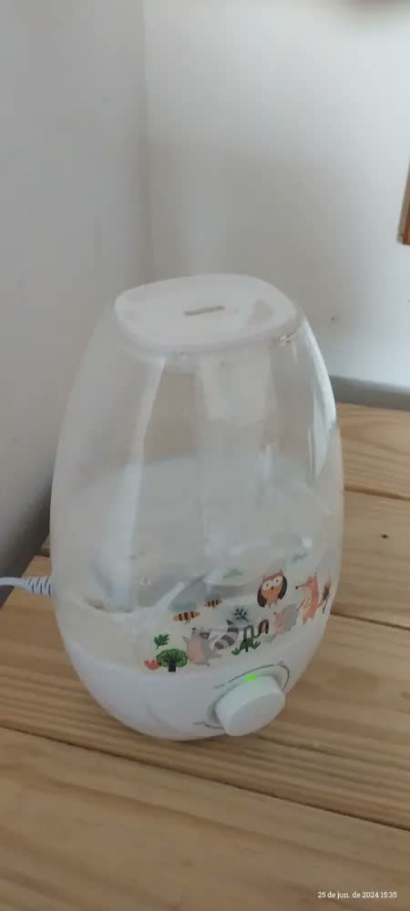 foto de Umidificador De Ar Clear Tank 2,1L Bivolt Com Aromaterapia Saída Dupla Névoa Silenciosa Cobertura de Até 35m² - HC210