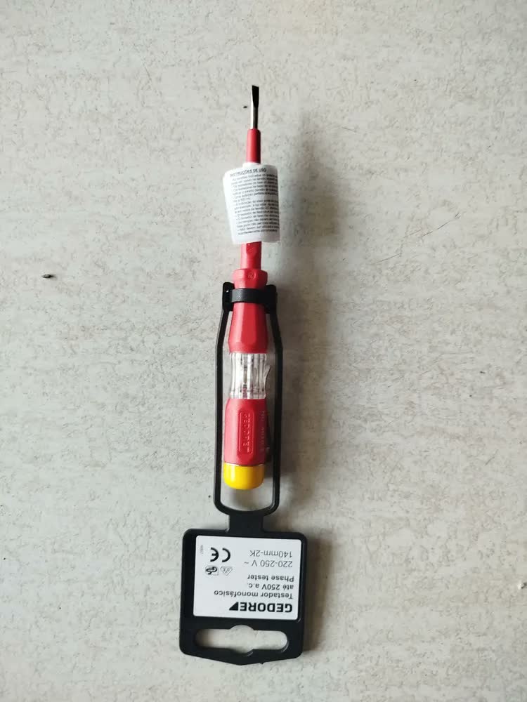 foto de Chave de Fenda para Testes Elétricos Isolada 3mm Gedore 091871 4615-3