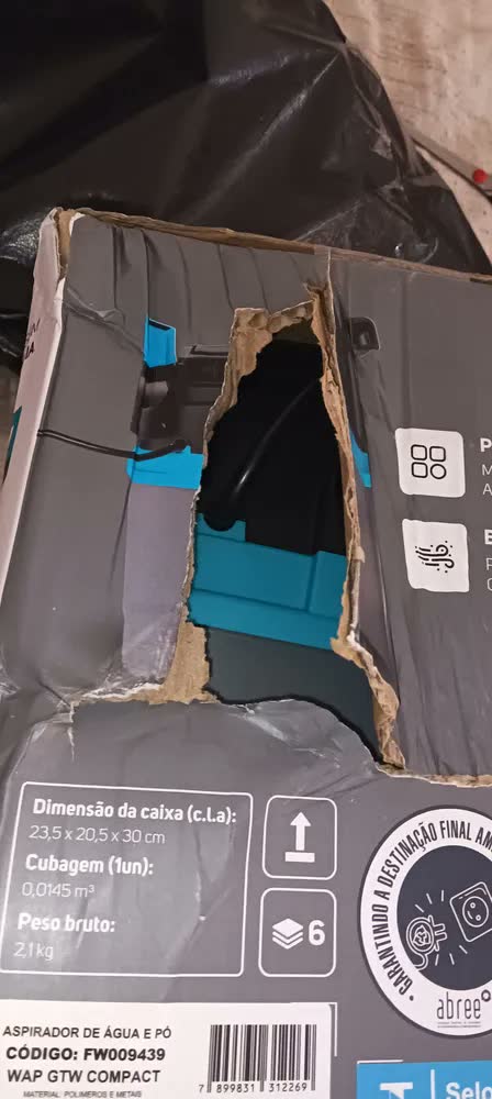 foto de Aspirador de água e pó portátil Wap GTW Compact 1400W