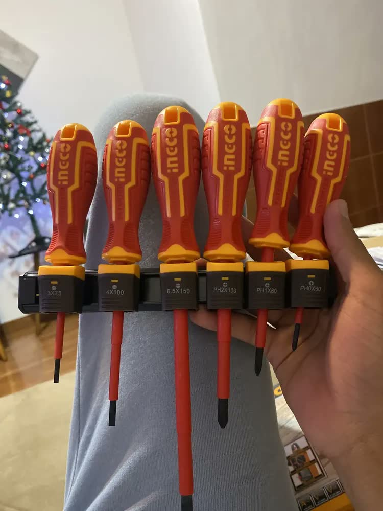 foto de Jogo De Chaves Fenda/philips Isolada Com 6 Peças-ingco