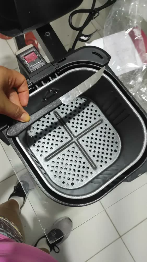 foto de Fritadeira Elétrica Wap Air Fryer Family 4l Antiaderente E Com Desligamento Automático 1500w 127V