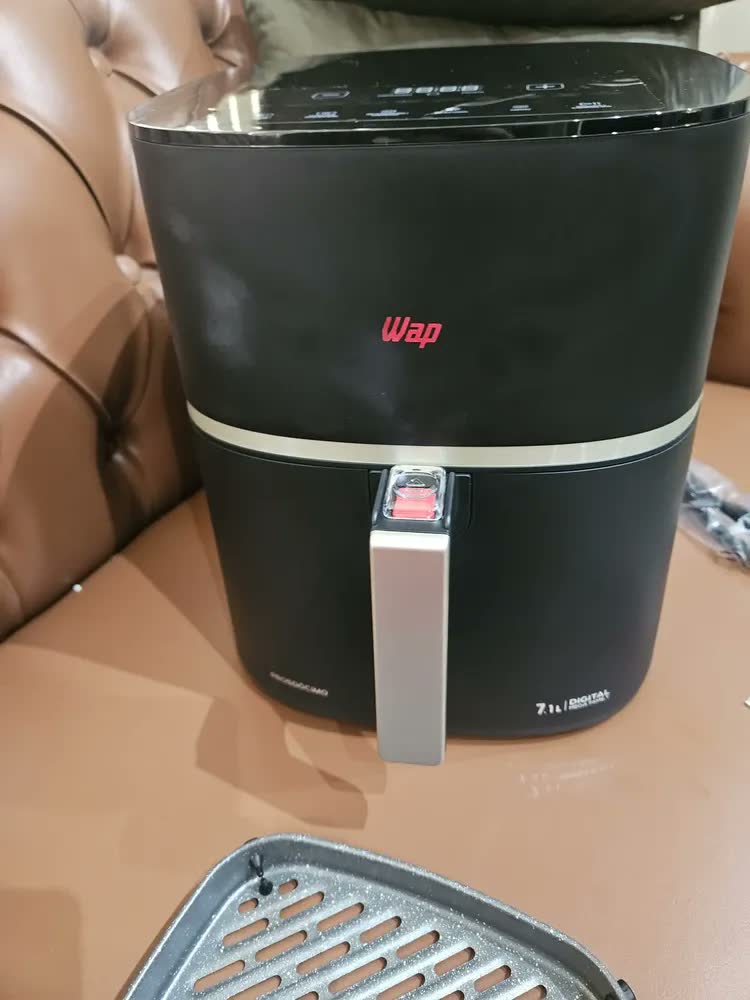 foto de Fritadeira Elétrica Sem Óleo WAP Air Fryer Mega Digital 7,1L 1700W 127V