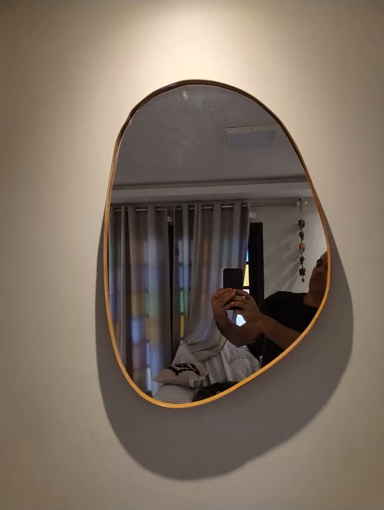 foto de Espelho orgânico de parede Mirror Store Orgánico do 60cm x 42cm com 60cm de diâmetro quadro gelo