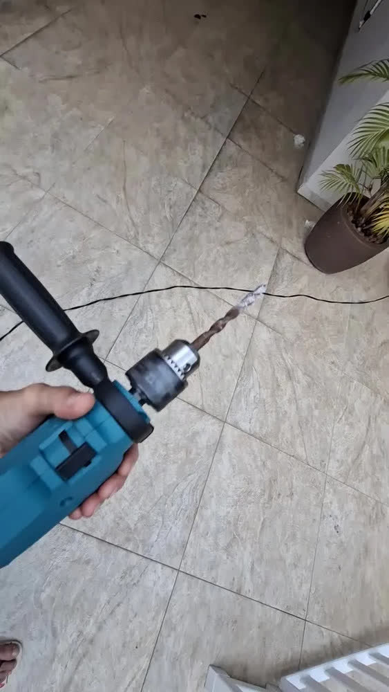 foto de Furadeira De Impacto Prof 1/2. M0801b - Makita
