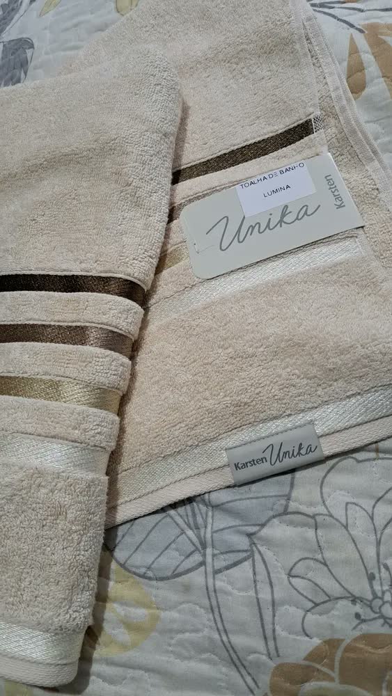 foto de Toalha Banho Lumina Fio Penteado Branco E Azul Karsten