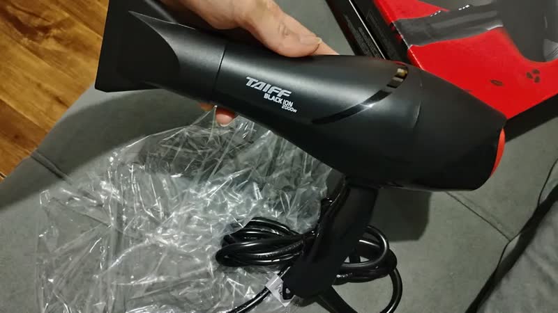 foto de Secador De Cabelo Taiff Black Ion 2000w Seca Rapido volts