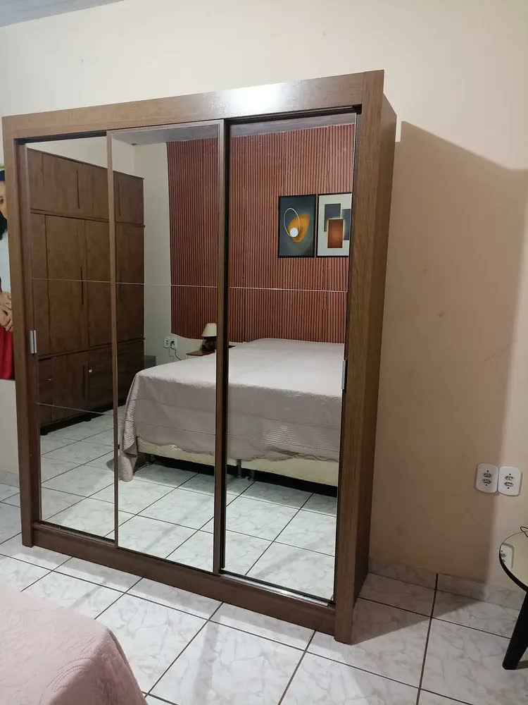 foto de Guarda Roupa Casal Mônaco Madesa 3 Portas Correr De Espelho Cor Rustic