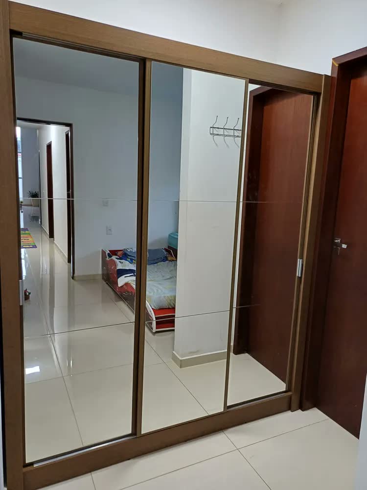 foto de Guarda Roupa Casal Mônaco Madesa 3 Portas Correr De Espelho Cor Rustic