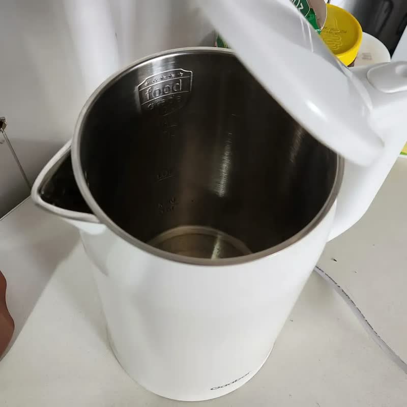 foto de Chaleira Elétrica 1,7l Gaabor 1500w Aço Inox E Cabo Retrátil Cor Branco