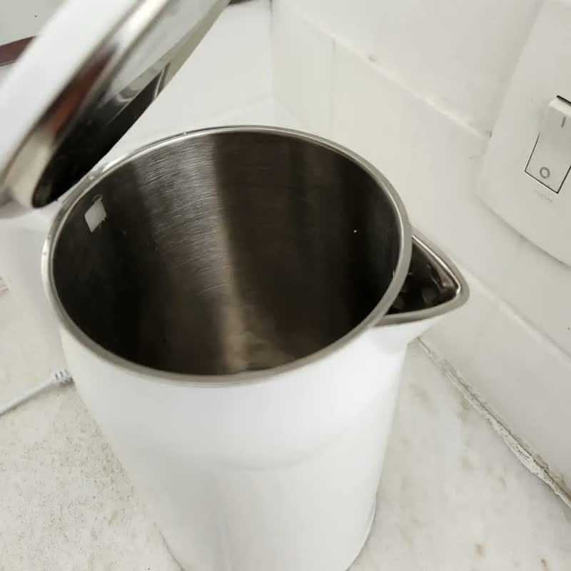 foto de Chaleira Elétrica 1,7l Gaabor 1500w Aço Inox E Cabo Retrátil Cor Branco