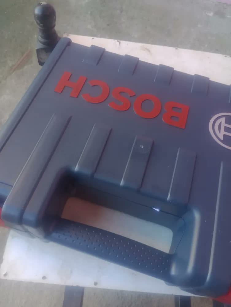 foto de Furadeira De Impacto 750w Gsb 13 Re Em Maleta Bosch Cor Azul