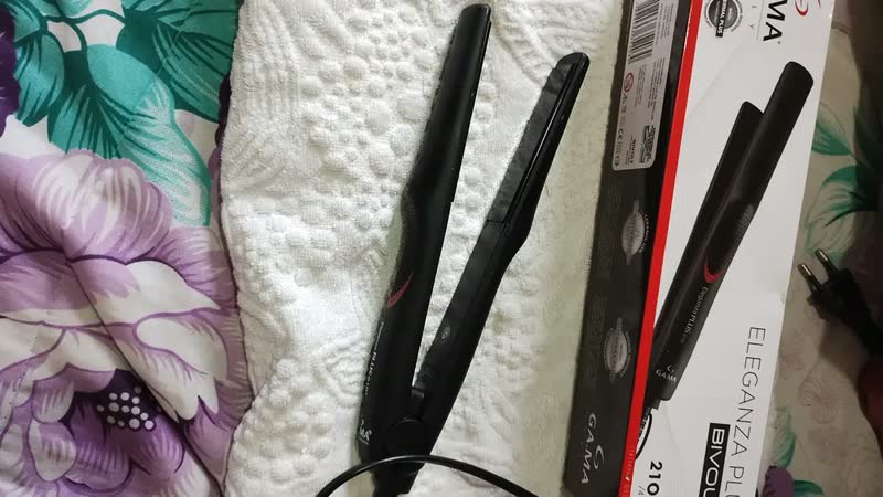 foto de Chapinha De Cabelo Prancha Gama Italy Professional Cor Preto