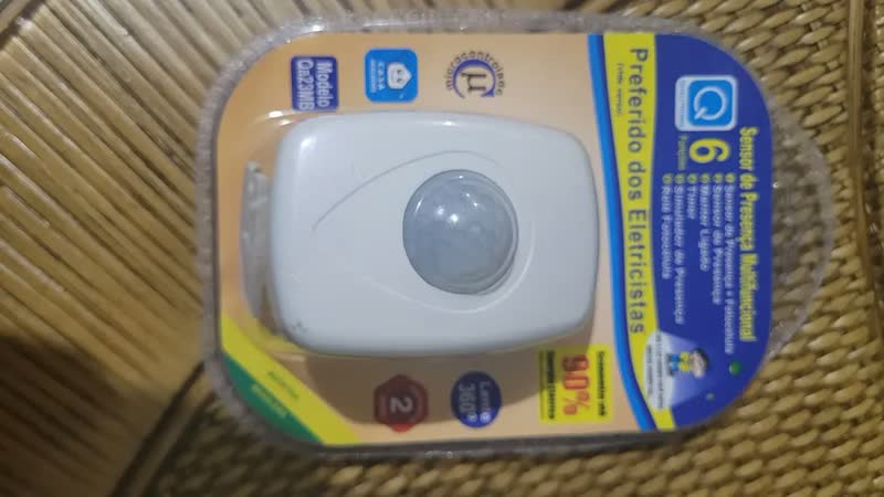 foto de Sensor de Presença Multifuncional Qualitroni QA23 com Fotocélula 360°