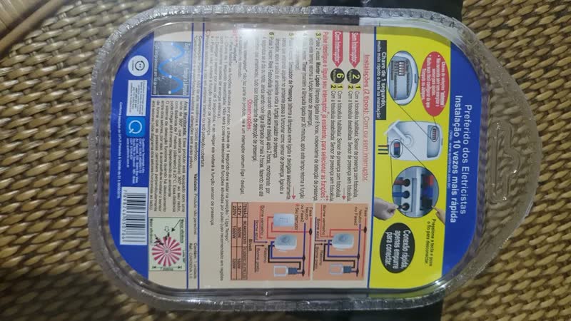 foto de Sensor de Presença Multifuncional Qualitroni QA23 com Fotocélula 360°