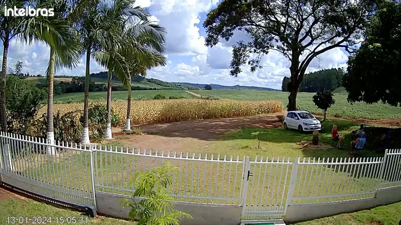 foto de Câmera Inteligente Intelbras iM5SC con Wi-Fi Full HD color Branca
