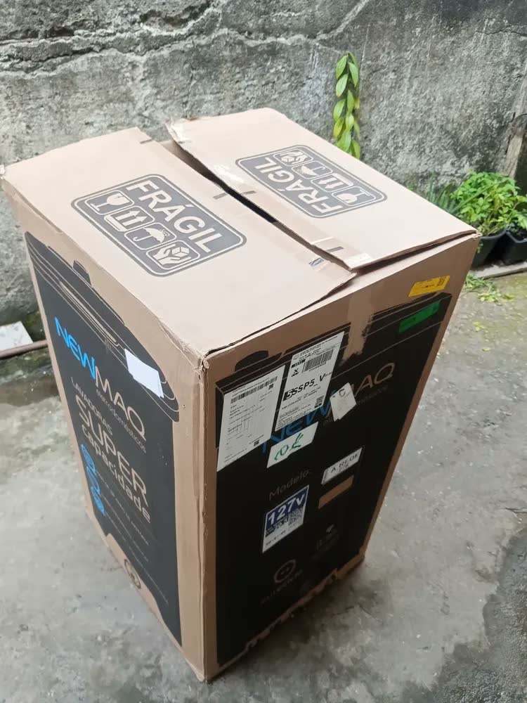 foto de Tanquinho/máquina De Lavar Roupas Semi-auto 20,5kg Newmaq Cor Branco