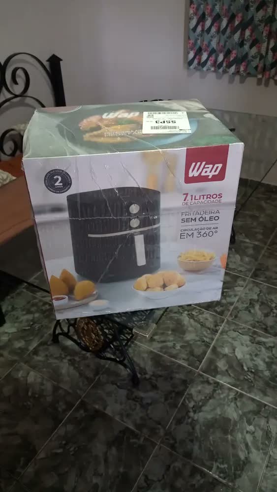 foto de Fritadeira Elétrica Antiaderente WAP Mega Family Air Fryer 7.1 Litros 1700W