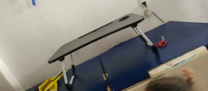 foto de Mesa Dobrável Para Notebook de até 16