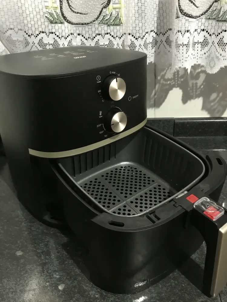 foto de Fritadeira Elétrica WAP Air Fryer WAP GRAND FAMILY 5,2L
