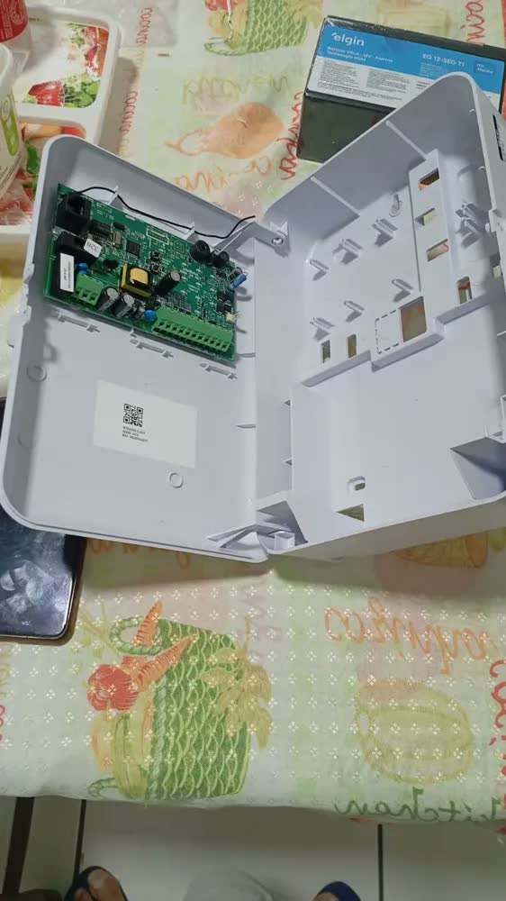 foto de Central de Alarme Intelbras ANM 24 NET com App e 24 Zonas