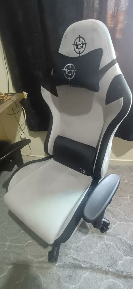 foto de Cadeira Gamer TGT Heron TX Tecido, Preto e Cinza, TGT-HRTX-FB01