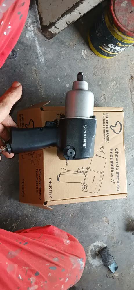 foto de Chave De Impacto Pneumática 1/2 780 Nm Torque Potente Brasil