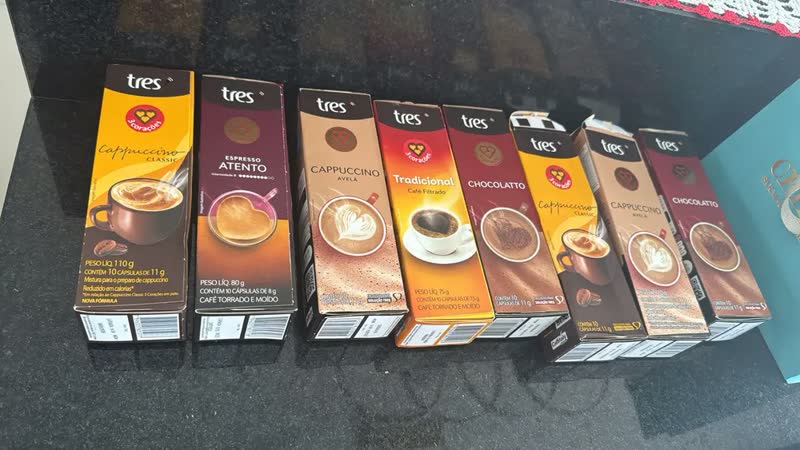 foto de Cafeteira Espresso Luna Vermelha - TRES 3 Corações