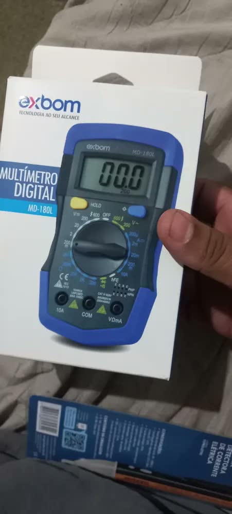 foto de Multímetro Digital Exbom MD-180L com Display Iluminado e Caneta Teste
