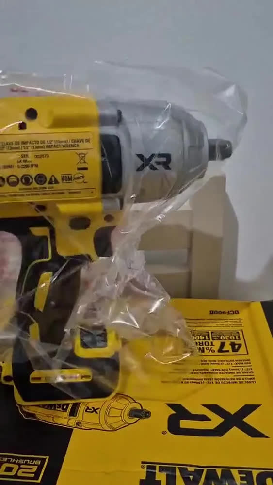 foto de Chave de Impacto de 13mm Dewalt Modelo DCF900B Aperto Máximo de 1396Nm