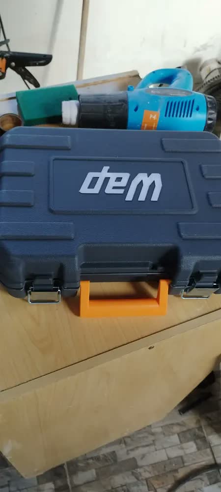 foto de Parafusadeira e Furadeira de Impacto a Bateria WAP K21 ID01 com Luz de LED