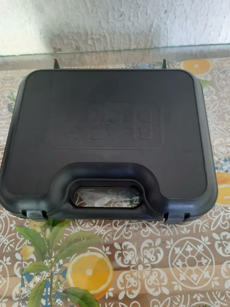 foto de Furadeira De Impacto 1/2 550w Tm555k Maleta Black Decker Cor Vermelha e Preta