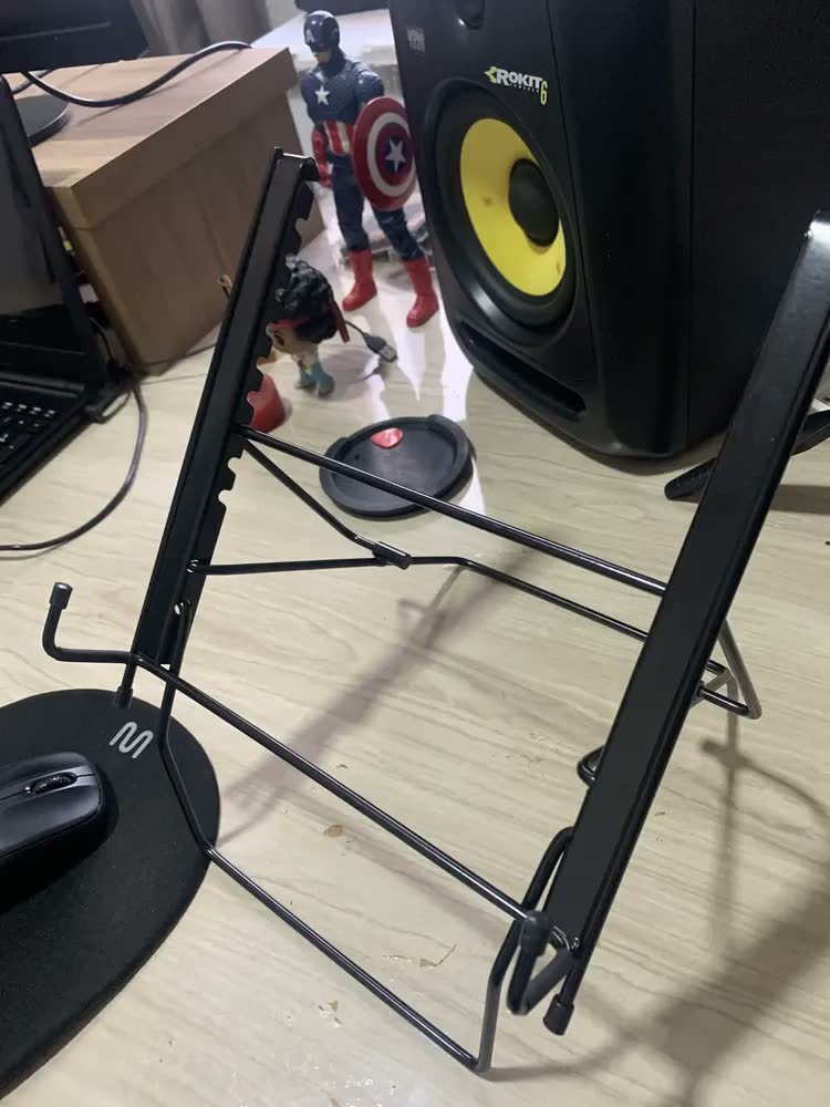 foto de Suporte Ajustável Para Notebook Preto Digitador Merki Ergonômico NR-17