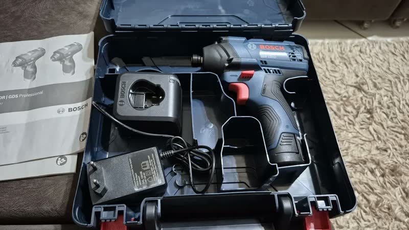 foto de Chave De Impacto Gdr 120-li 12v 2 Baterias E Maleta Bosch