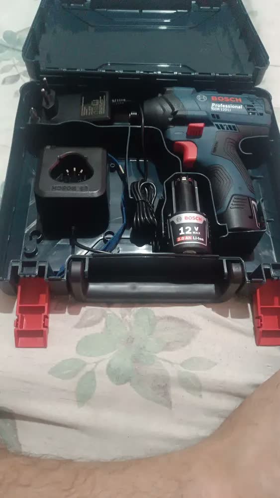 foto de Chave De Impacto Gdr 120-li 12v 2 Baterias E Maleta Bosch