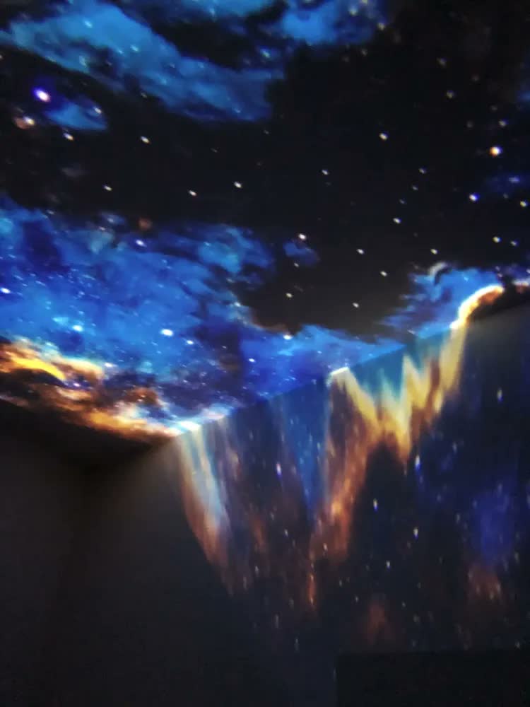 foto de Luminária Abajur Globo Galaxy Rotativa Criança Quarto Ws5807 Cor da cúpula Preto Cor da estrutura Branco