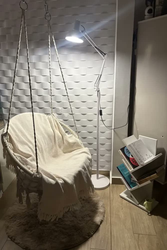 foto de Luminária De Piso Dapon FL0WH-EU Abajur Articulada Pedestal De Chão Cor Branca