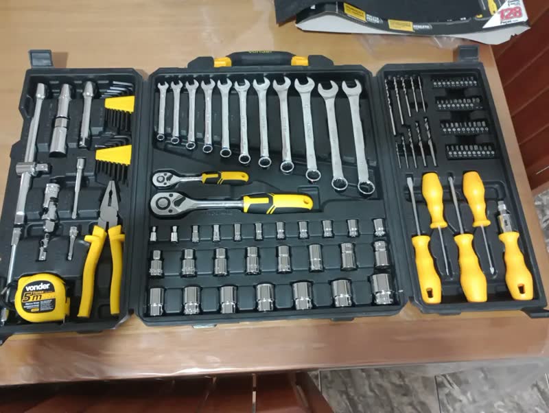 foto de Kit Jogo Ferramentas Maleta 128 Peças Soquetes Chaves Vonder