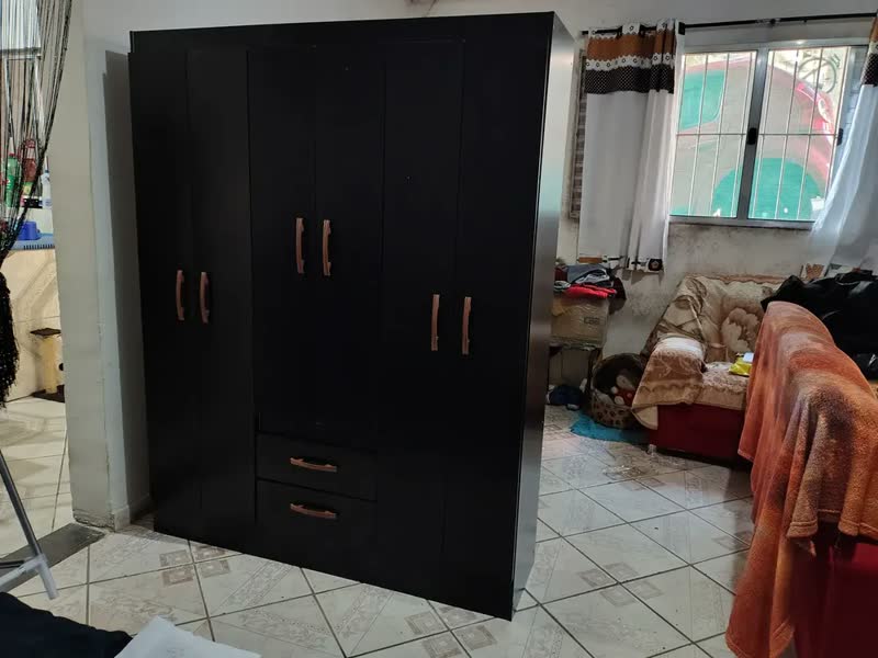 foto de Guarda Roupa Solteiro 6 Portas 2 Gavetas Sidney Doripel Cor Preto