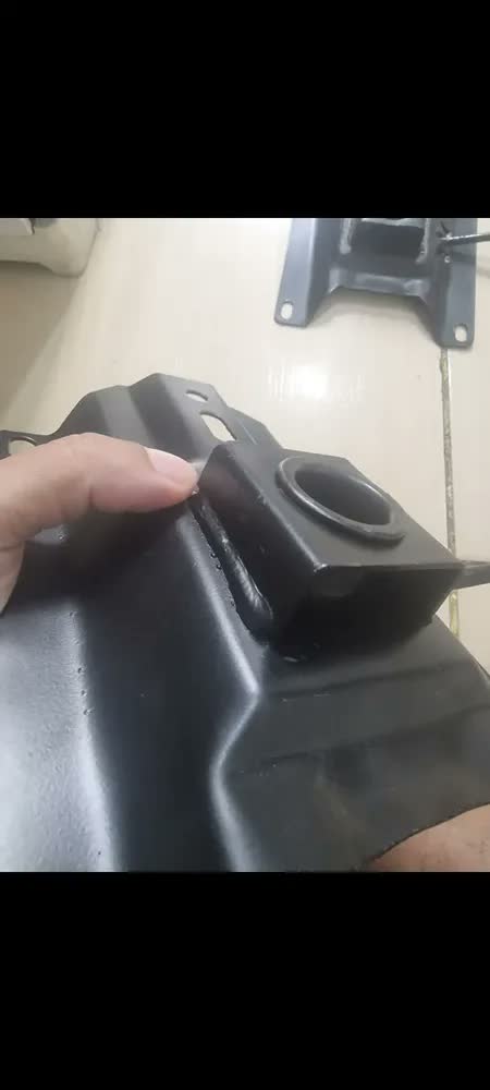 foto de Flange Escritex para Cadeira Escritório Begônia 17x14,5 Aço Inox Preta