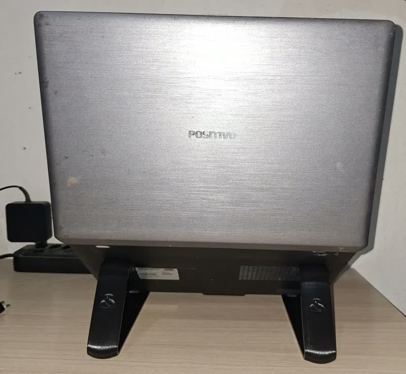 foto de Suporte Notebook Laptop Universal Apoio De Mesa Levantar