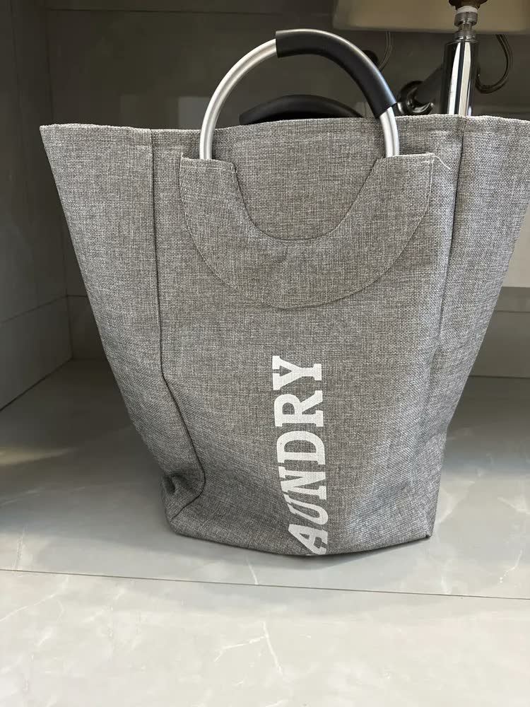 foto de Cesto de Roupa Suja Bege Momment Dobrável Alça Inox Lavanderia