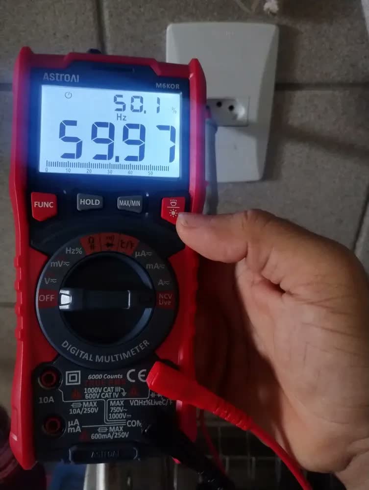 foto de Multímetro digital profissional AstroAI,TRMS 6000,testador de tensão com seleção automática de faixa,voltímetro para medição de tensão CA/CC,corrente,capacitância,resistência,frequência,temperatura