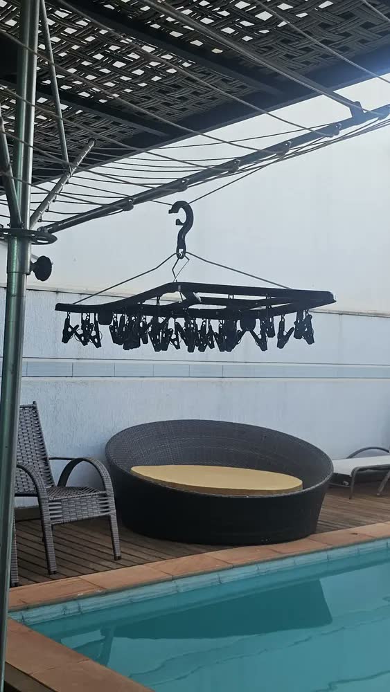 foto de Mini-varal Retangular Dobrável Mor - Preto, 32 Prendedores