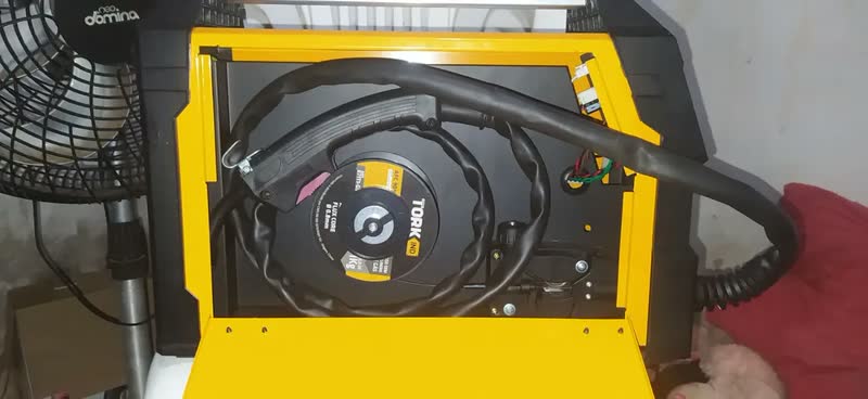 foto de Máquina de Solda Multiprocesso MIG Flex 150a Pró Euro Bivolt MIG sem gás MMA TIG